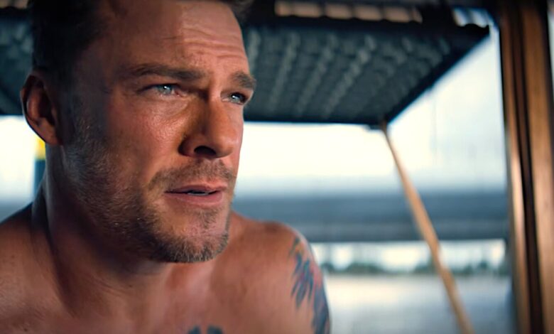 runner, alan ritchson, reacher